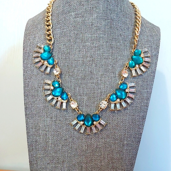 Jewelry - Beautiful Blue Clear Stone Goldtone Statement Necklace Curb Chain 17-19"